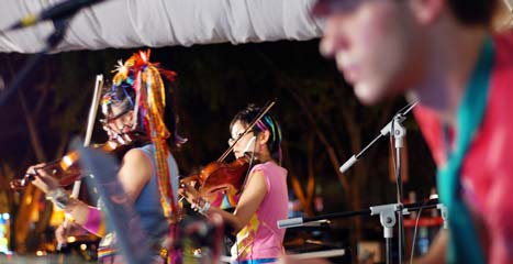 CHi2 at Singapore Street Festival photo: Sebastian Song